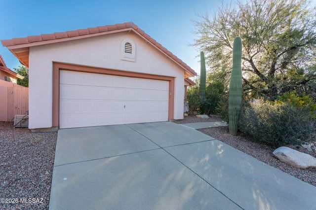 3755 W Bandit Place, Tucson, AZ 85742