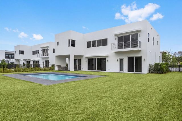 16710 N Botaniko Dr N, Weston, FL 33326