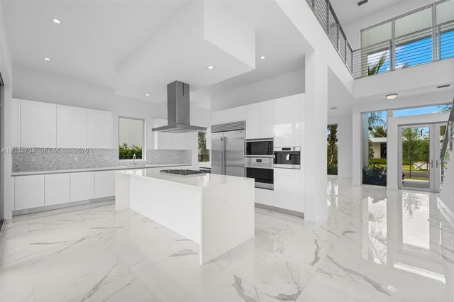 16710 N Botaniko Dr N, Weston, FL 33326