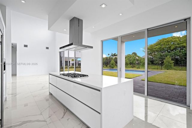 16710 N Botaniko Dr N, Weston, FL 33326