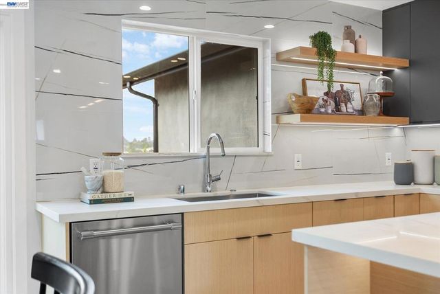18367 Apricot Way, Castro Valley, CA 94546