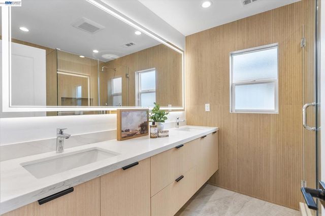 18367 Apricot Way, Castro Valley, CA 94546