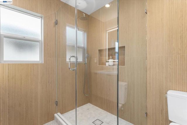 18367 Apricot Way, Castro Valley, CA 94546