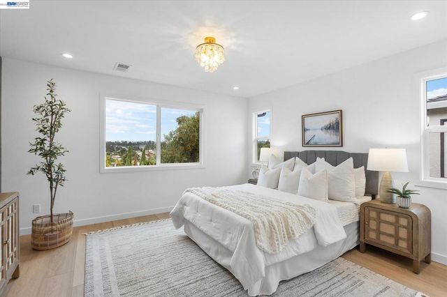 18367 Apricot Way, Castro Valley, CA 94546