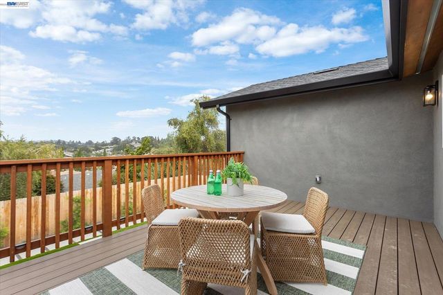 18367 Apricot Way, Castro Valley, CA 94546