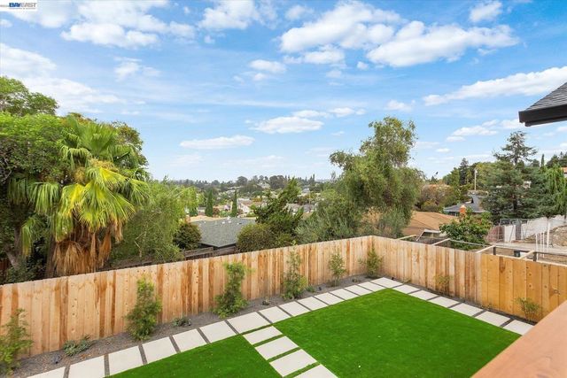18367 Apricot Way, Castro Valley, CA 94546