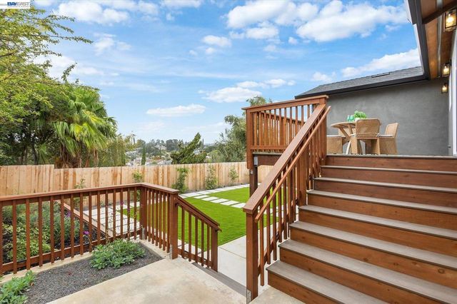 18367 Apricot Way, Castro Valley, CA 94546