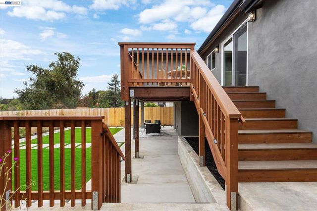 18367 Apricot Way, Castro Valley, CA 94546