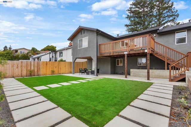 18367 Apricot Way, Castro Valley, CA 94546