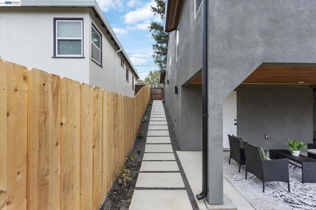 18367 Apricot Way, Castro Valley, CA 94546