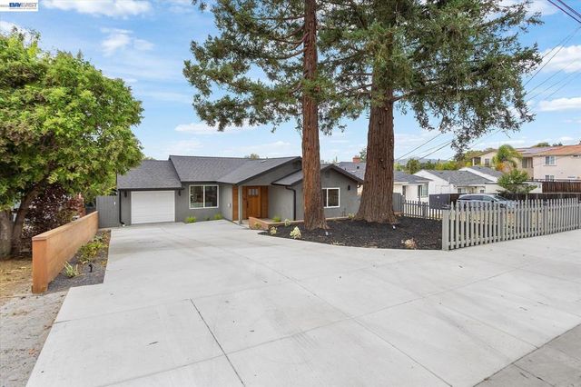 18367 Apricot Way, Castro Valley, CA 94546