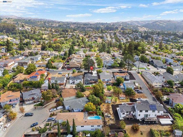 18367 Apricot Way, Castro Valley, CA 94546