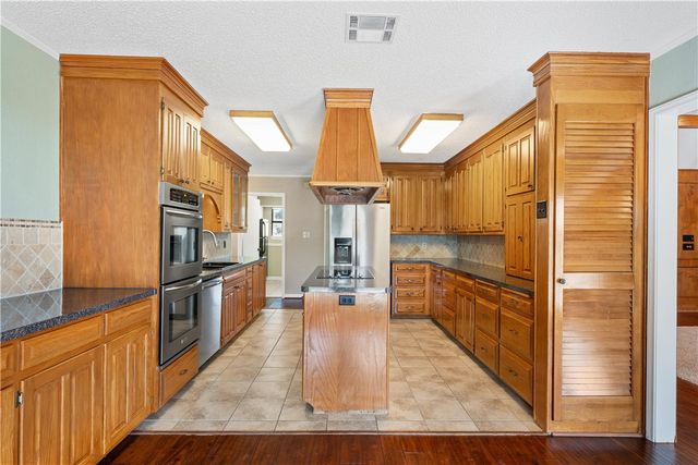 6000 Flat Rock Road, Waco, TX 76708