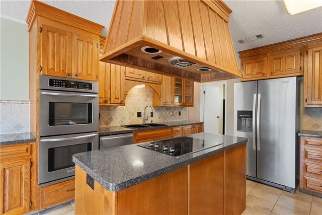 6000 Flat Rock Road, Waco, TX 76708