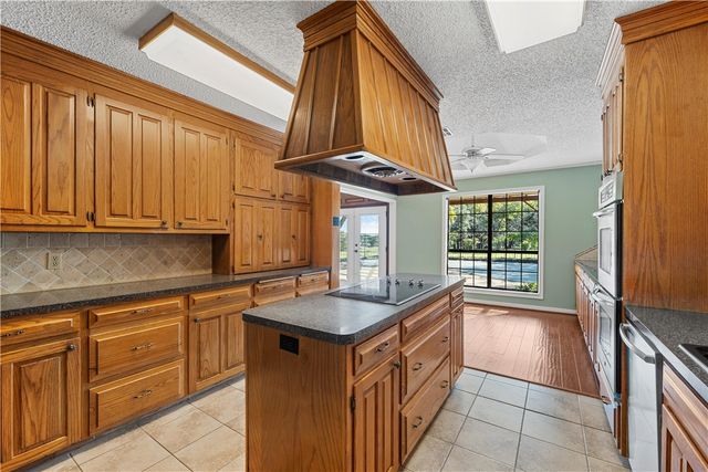 6000 Flat Rock Road, Waco, TX 76708