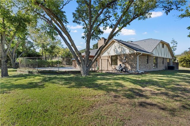 6000 Flat Rock Road, Waco, TX 76708