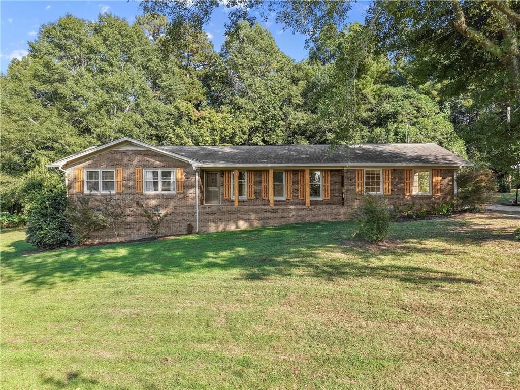 3675 Roy Parks Road, Talmo, GA 30575