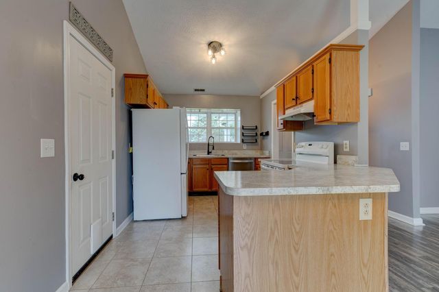 204 Dressage Court, Frankfort, KY 40601