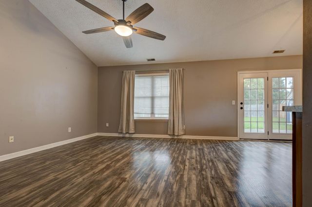 204 Dressage Court, Frankfort, KY 40601