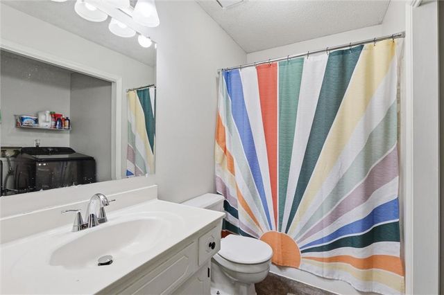 518 N Jefferson Street, Raymore, MO 64083