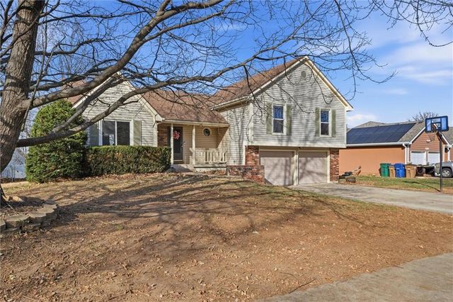 518 N Jefferson Street, Raymore, MO 64083