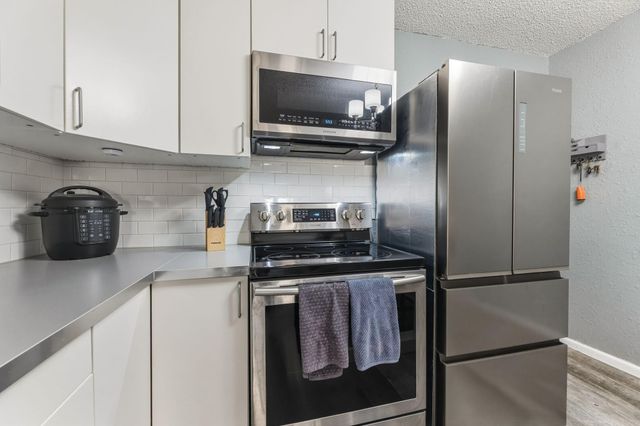12900 Walden Road 312C, Montgomery, TX 77356