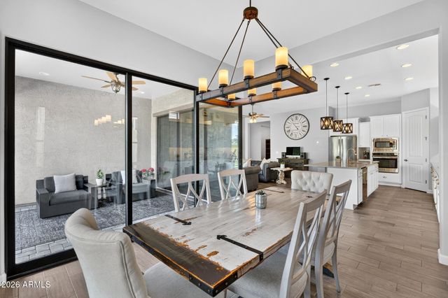 2047 N CANELO Hills, Mesa, AZ 85207