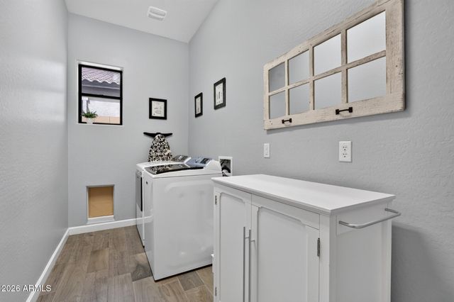 2047 N CANELO Hills, Mesa, AZ 85207
