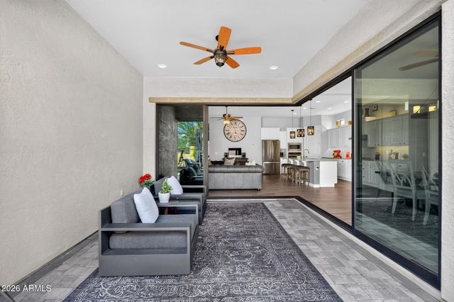 2047 N CANELO Hills, Mesa, AZ 85207