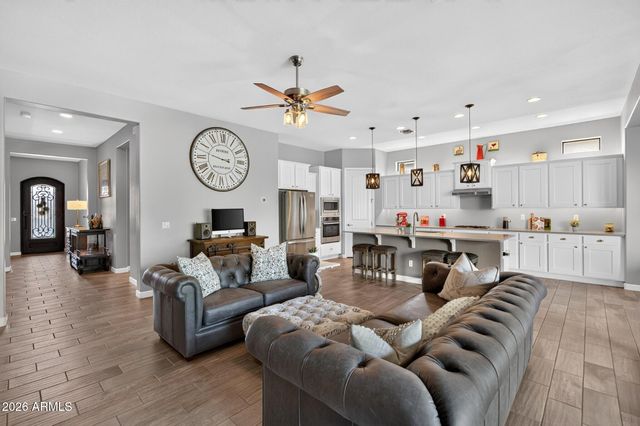 2047 N CANELO Hills, Mesa, AZ 85207
