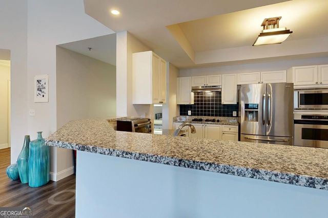 3275 Lenox Road NE APT 413, Atlanta, GA 30324