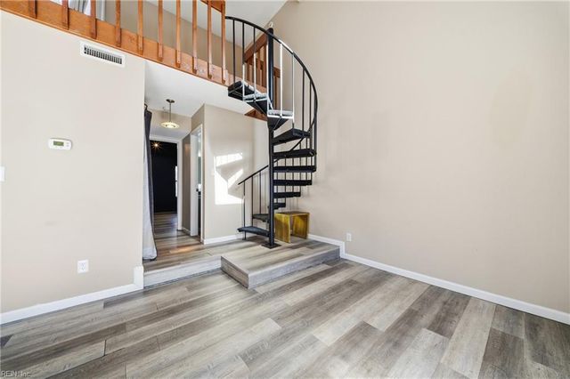 1524 Colonnade DR, Virginia Beach, VA 23451