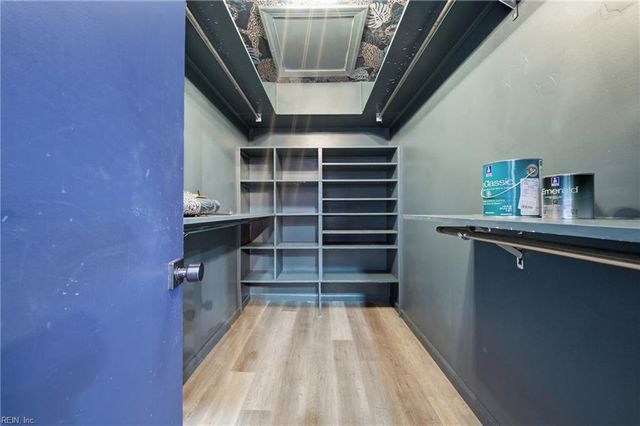 1524 Colonnade DR, Virginia Beach, VA 23451