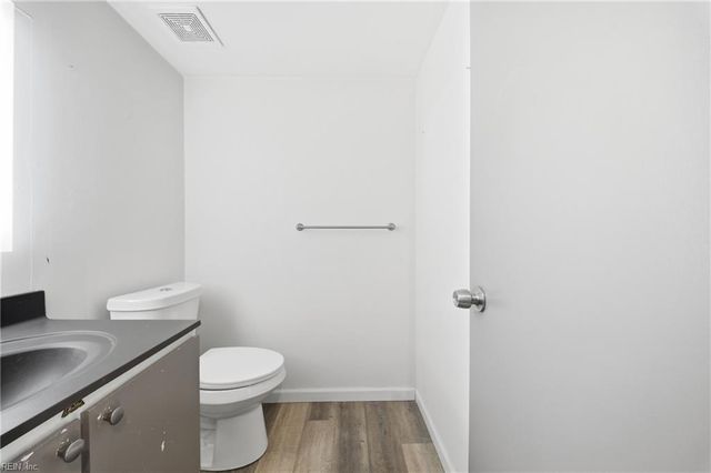 1524 Colonnade DR, Virginia Beach, VA 23451