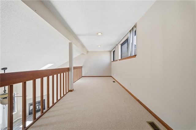 1524 Colonnade DR, Virginia Beach, VA 23451