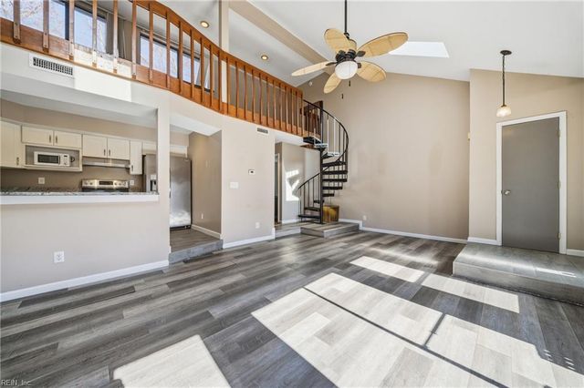 1524 Colonnade DR, Virginia Beach, VA 23451