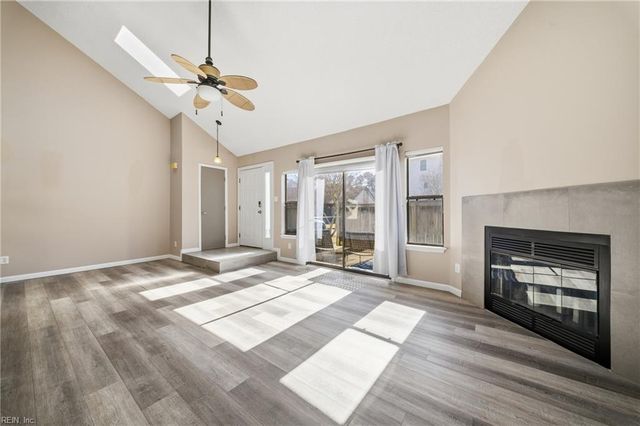 1524 Colonnade DR, Virginia Beach, VA 23451