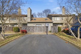 1524 Colonnade DR, Virginia Beach, VA 23451