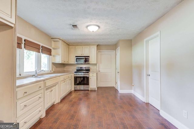 5328 Pine Forest Road, Gainesville, GA 30504