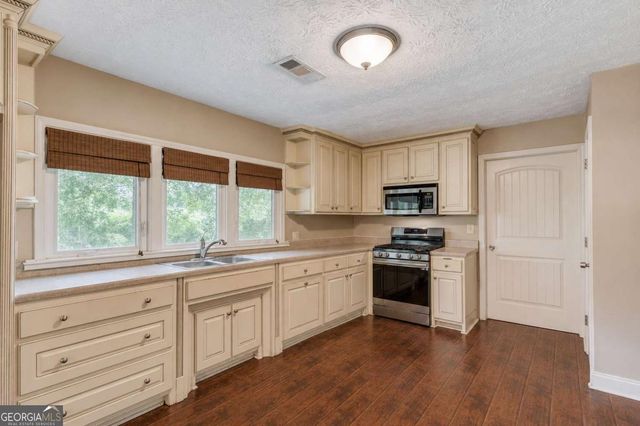 5328 Pine Forest Road, Gainesville, GA 30504