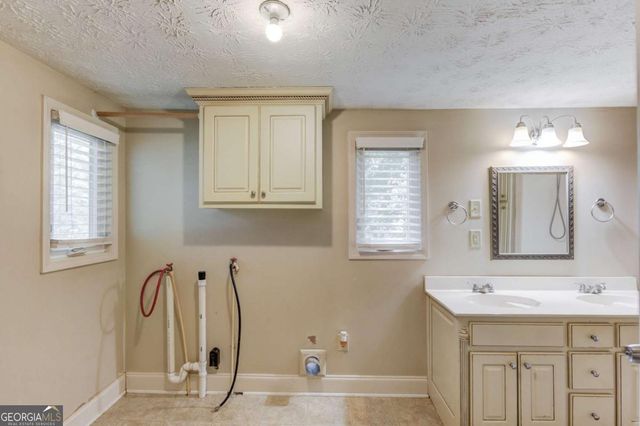 5328 Pine Forest Road, Gainesville, GA 30504
