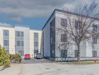 1300 Jefferson Street 10, Des Plaines, IL 60016