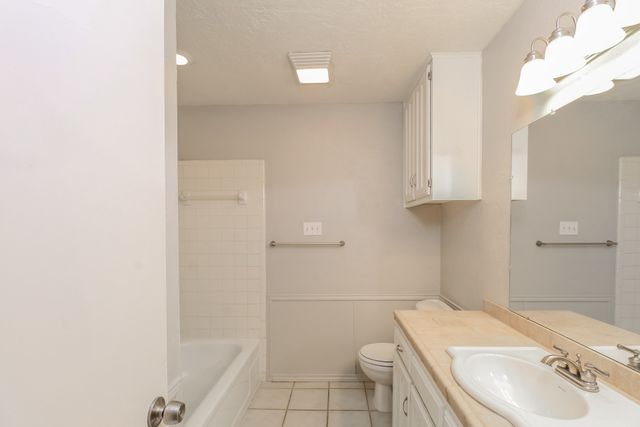 5010 Hawkins Cemetery Road, Arlington, TX 76017