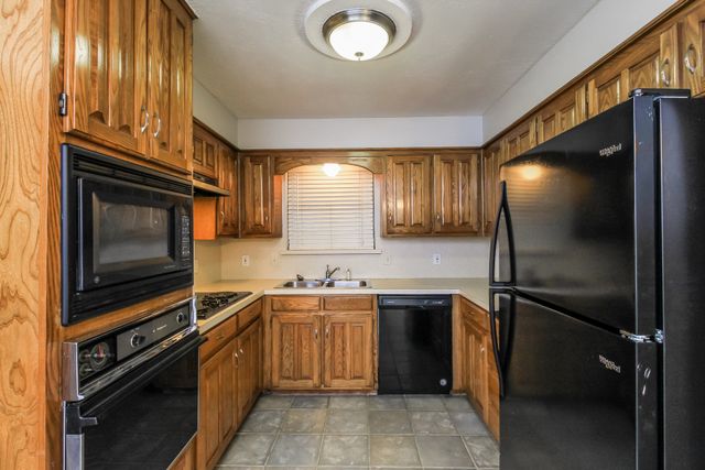 5010 Hawkins Cemetery Road, Arlington, TX 76017