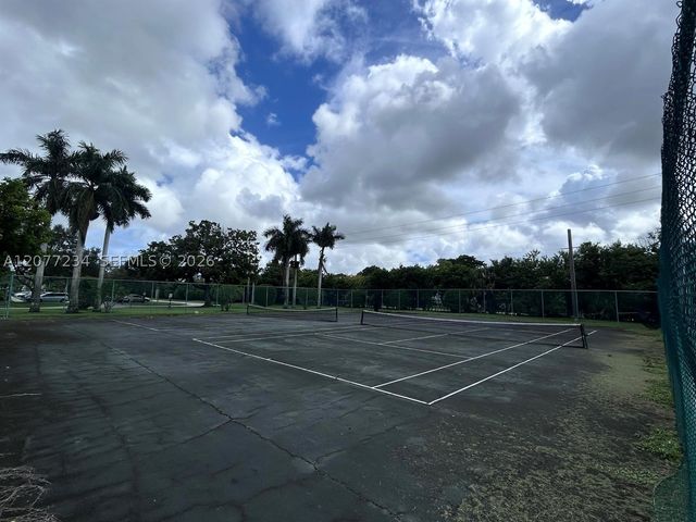 1525 Lake Crystal Dr D, West Palm Beach, FL 33411