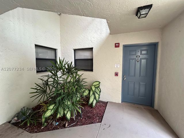 1525 Lake Crystal Dr D, West Palm Beach, FL 33411