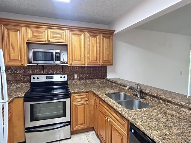 1525 Lake Crystal Dr D, West Palm Beach, FL 33411