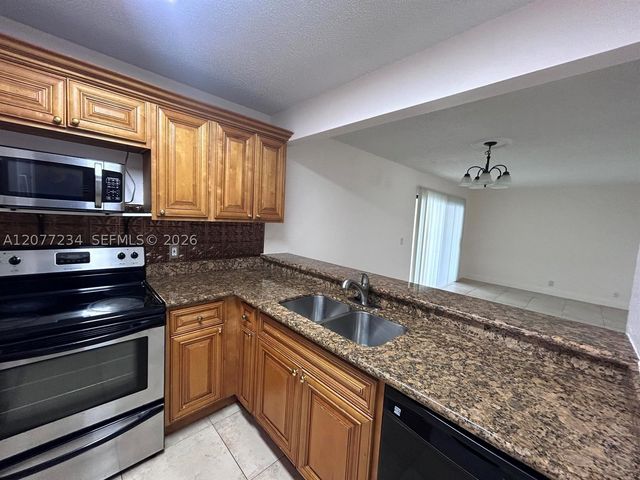 1525 Lake Crystal Dr D, West Palm Beach, FL 33411