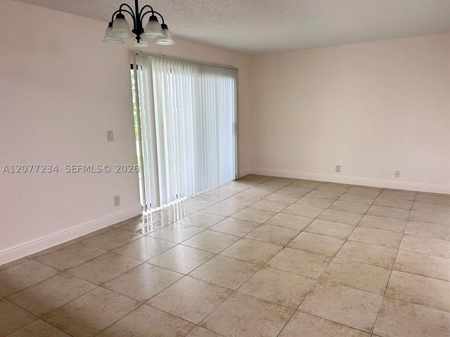 1525 Lake Crystal Dr D, West Palm Beach, FL 33411