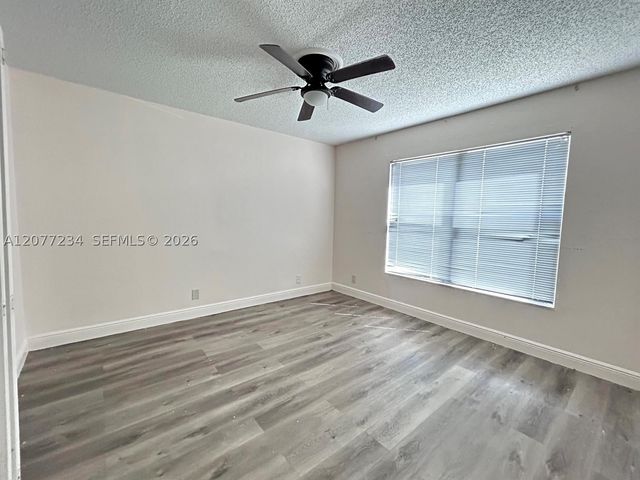 1525 Lake Crystal Dr D, West Palm Beach, FL 33411